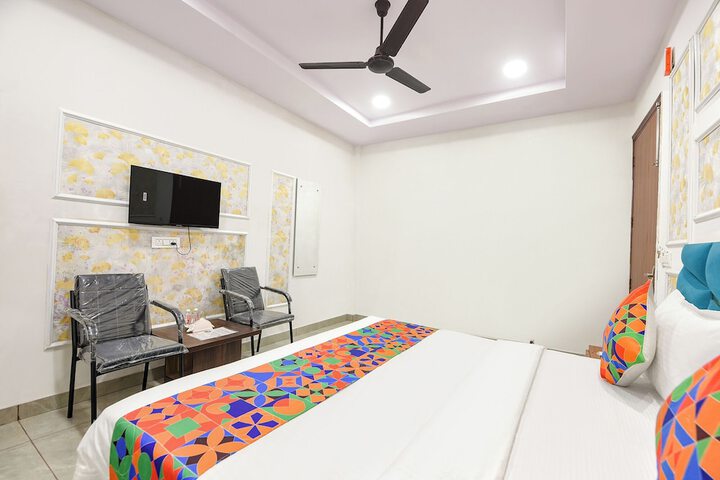 Room 20 of 32