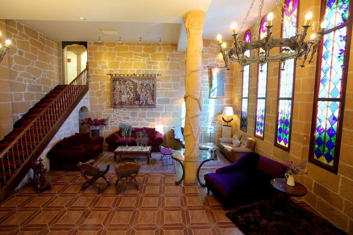 Entrance & Lobby