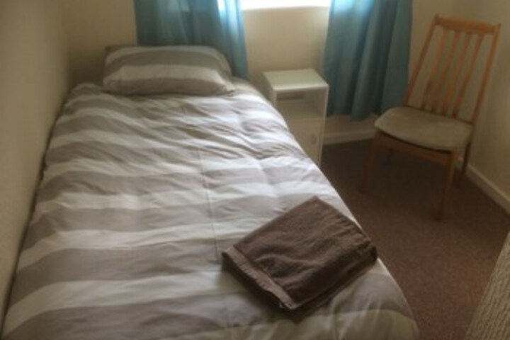 Room 6 of 24