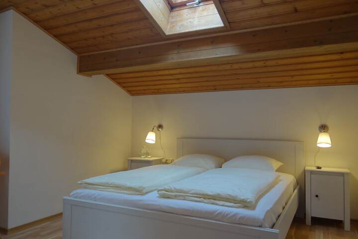 Room 34 of 61