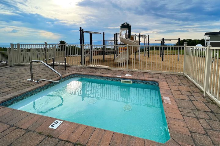 Photo of Steele Hill Resorts Pool