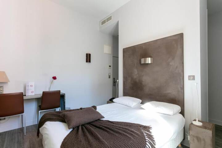Room 3 of 59