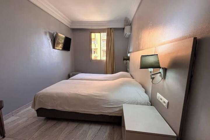Room 2 of 28