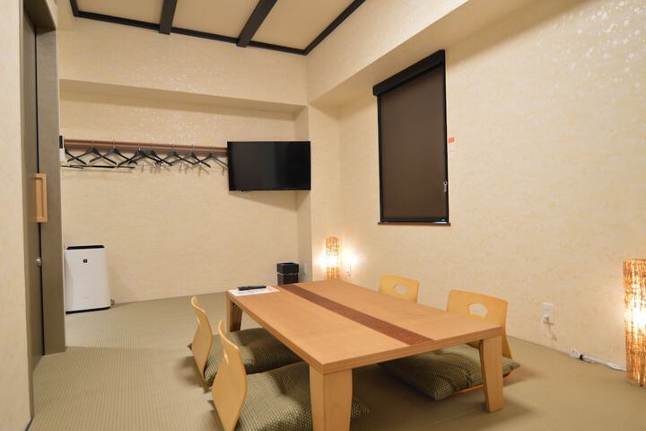 Room 12 of 70