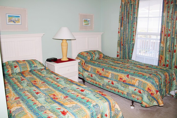 Room 5 of 14