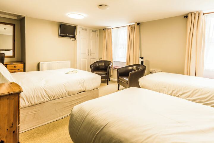 Room 20 of 36