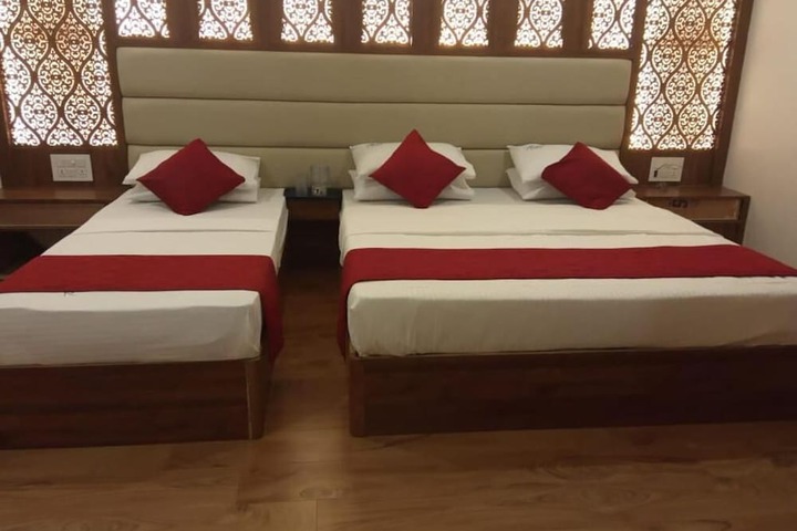 Room 2 of 21
