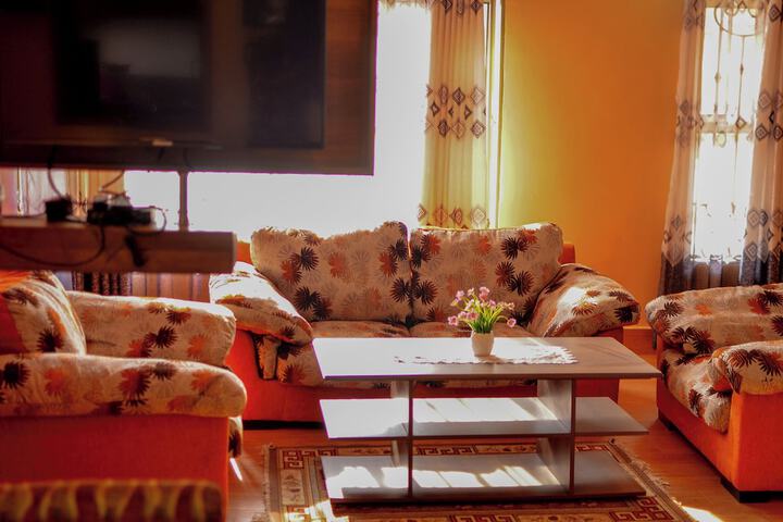 Room 26 of 76