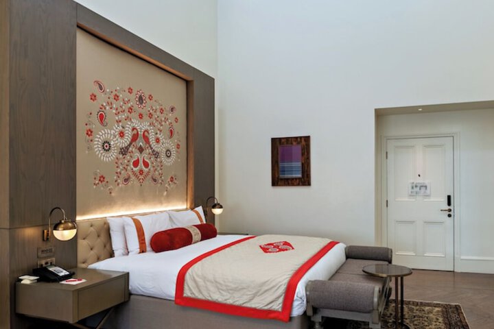 Room 43 of 115