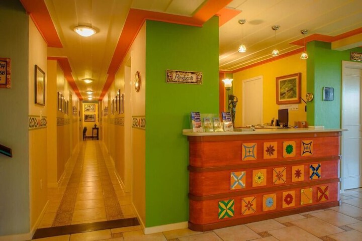 Hotel Interior 4 of 95