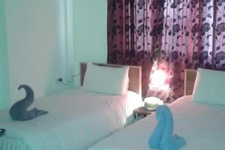 Room 14 of 36