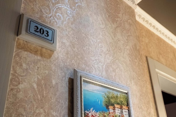 Room 76 of 188