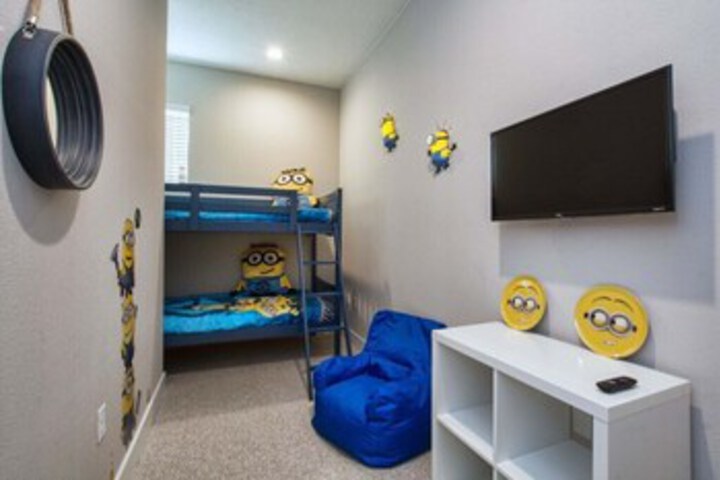 Room 94 of 121