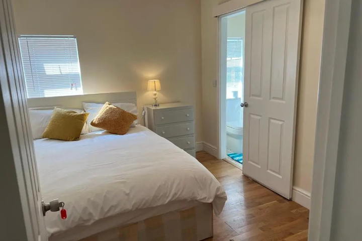 Room 2 of 14