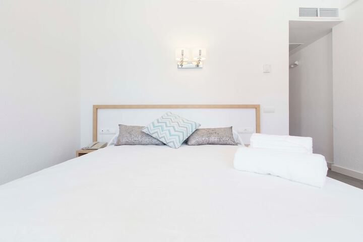Room 18 of 65