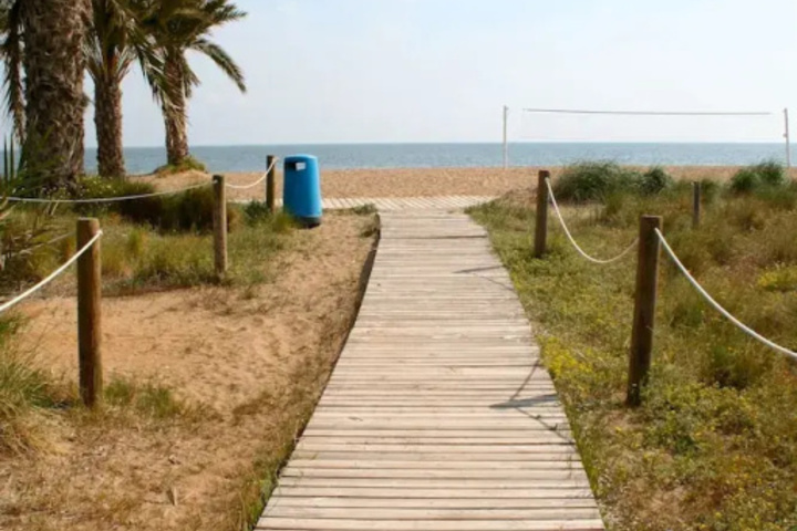Beach 16 of 21