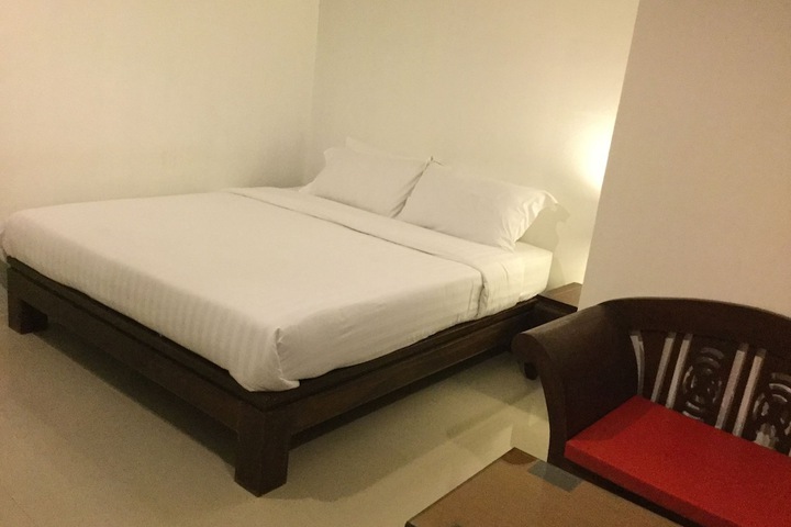Room 13 of 62