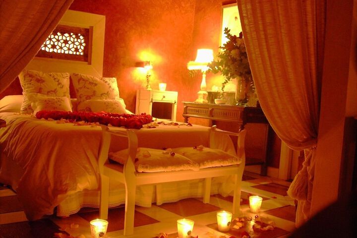 Room 6 of 25