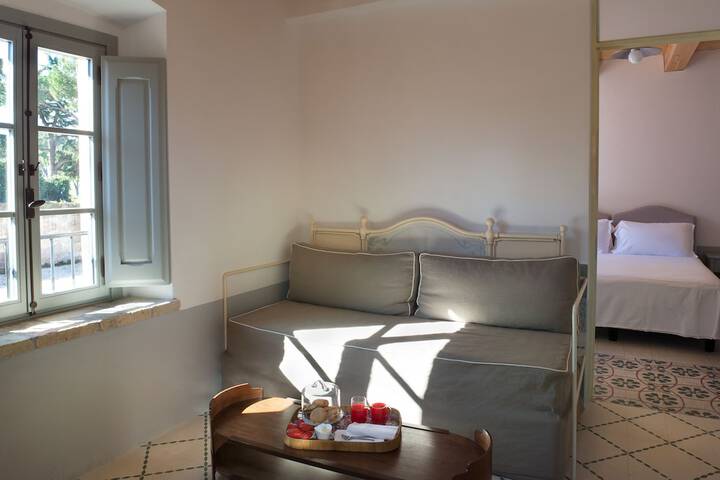 Room 16 of 36
