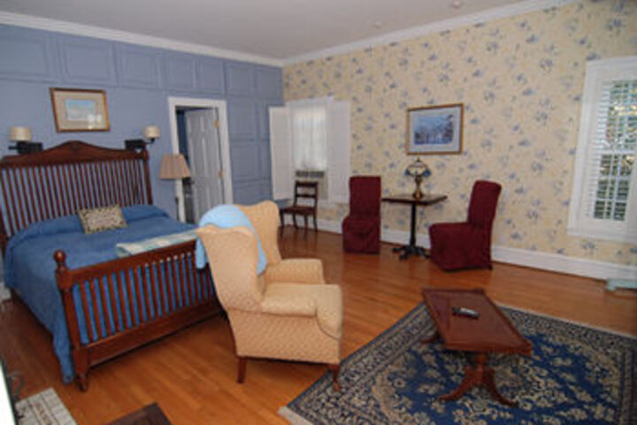 Room 8 of 22