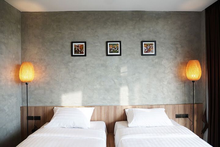 Room 3 of 35