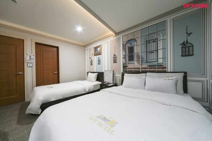 Room 15 of 55