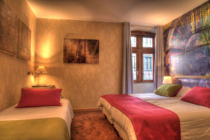 Room 26 of 105