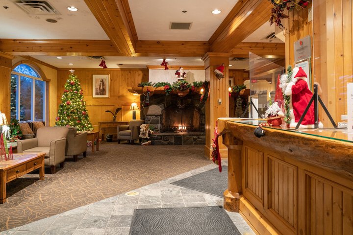 Entrance & Lobby