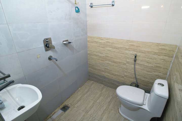 Room 14 of 31