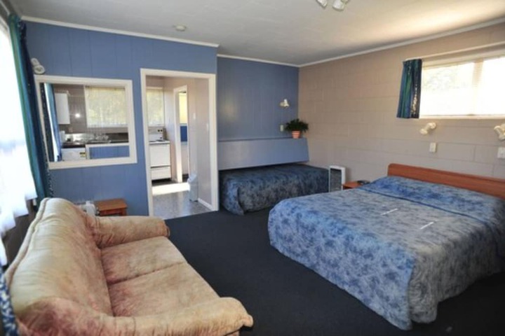 Room 16 of 53