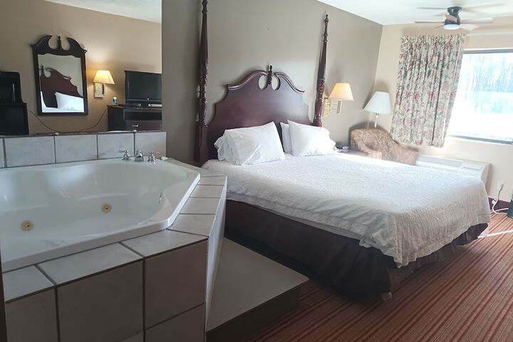 Room 13 of 39