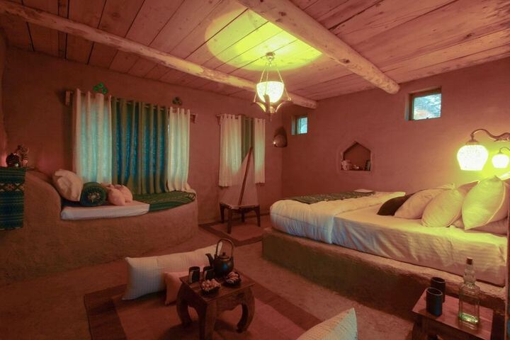 Room 6 of 34