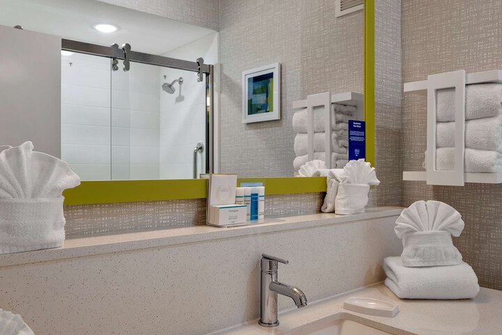Bathroom shower