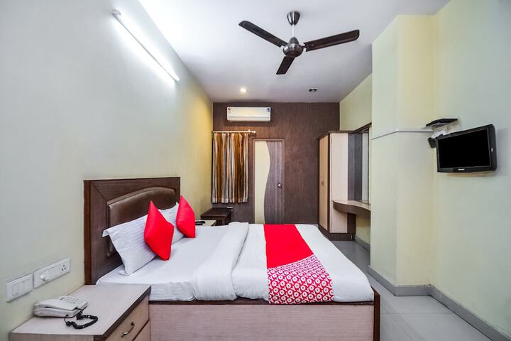Room 14 of 25