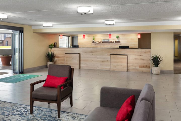 Guest Lobby