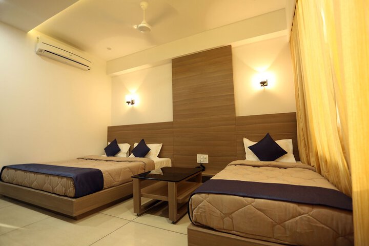 Room 15 of 19