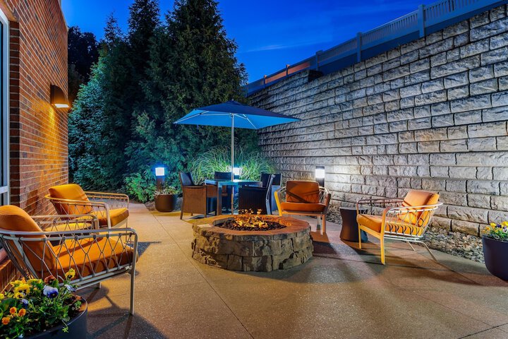 Terrace/Patio 44 of 44