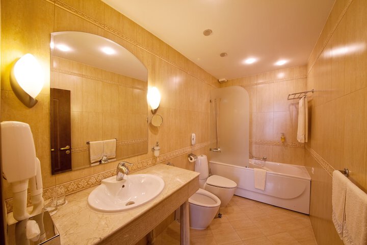Clean Restrooms