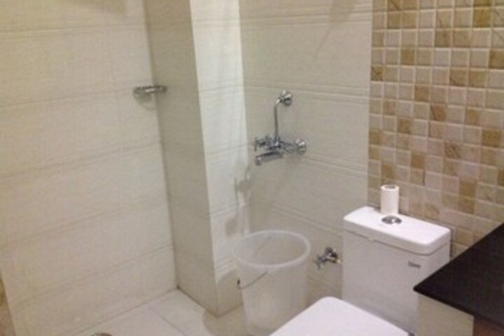 Room 6 of 26