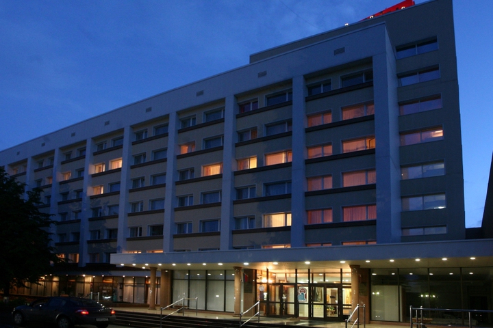 Photo 1