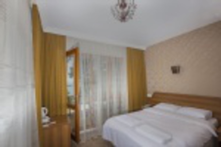 Room 173 of 216
