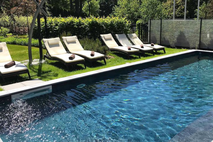 Pool 34 of 95