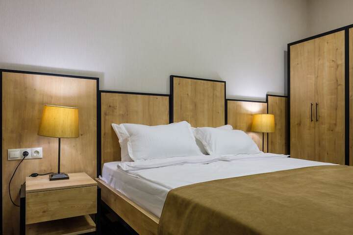 Room 42 of 51