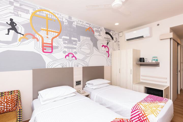 Room 16 of 45
