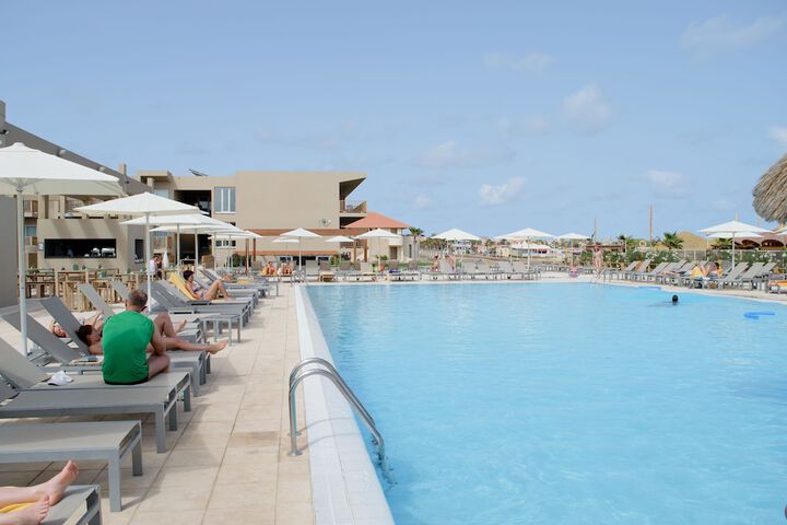 Pool 34 of 107