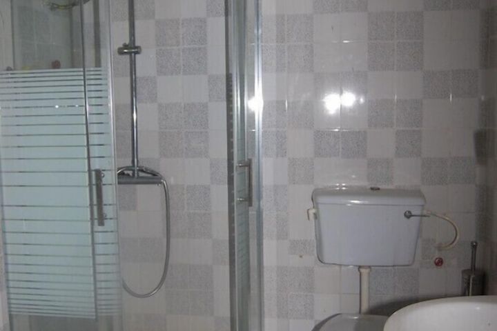 Room 15 of 20