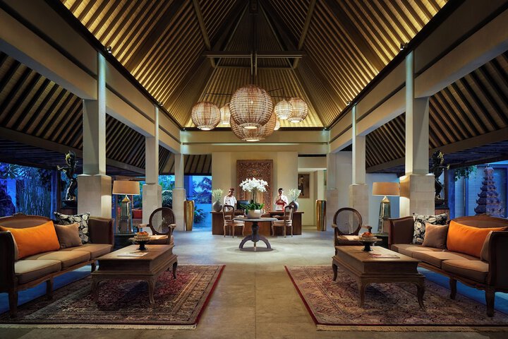 Lobby Entry