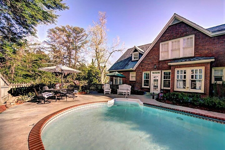 The Good House B & B