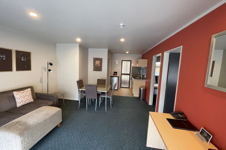 Room 21 of 66