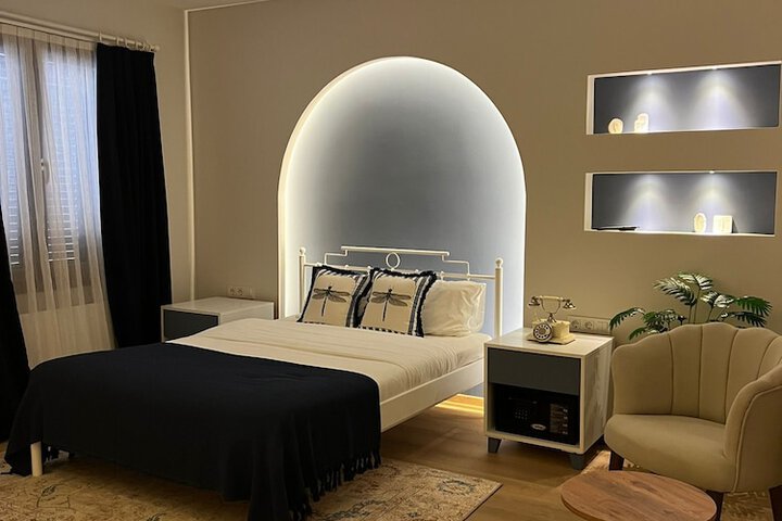 Room 16 of 35